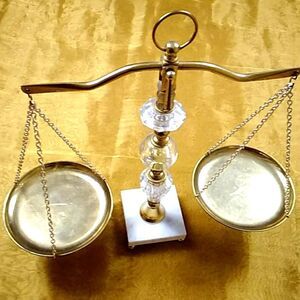 Antique VTG SCALES Of Justice Balance GOLD TONE BRASS AND MARBLE And Crystal